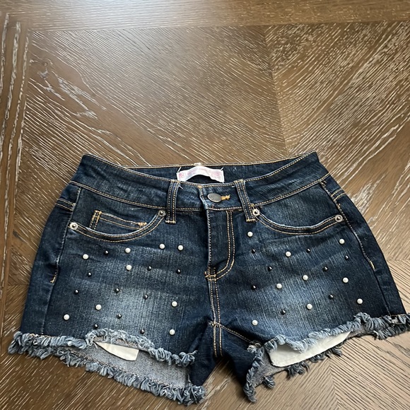No Boundaries dark blue wash studded & pearls distressed jean shorts juniors - Picture 6 of 17